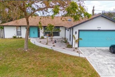 House in Venice, Florida 3 bedrooms, 155.43 sq.m. № 1735179 - photo 1