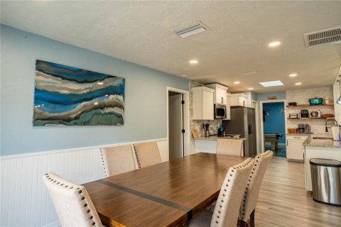 House in Venice, Florida 3 bedrooms, 155.43 sq.m. № 1735179 - photo 13