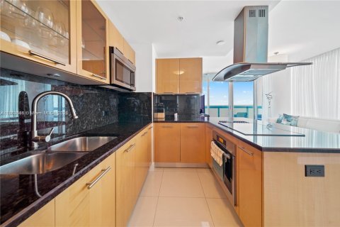 Купить кондоминиум в Майами-Бич, Флорида 2 спальни, 119.84м2, № 2023015 - фото 18