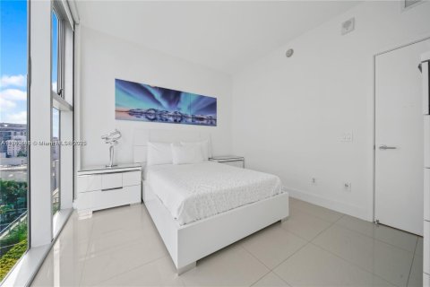 Купить кондоминиум в Майами-Бич, Флорида 2 спальни, 119.84м2, № 2023015 - фото 28