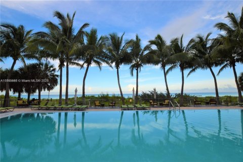 Купить кондоминиум в Майами-Бич, Флорида 2 спальни, 119.84м2, № 2023015 - фото 6