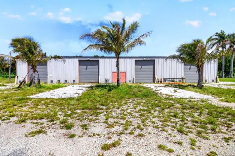 Commercial property in Lake Worth, Florida № 2246289 - photo 26