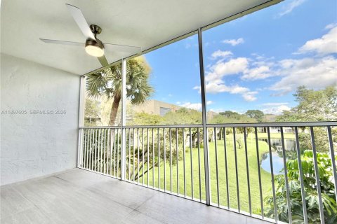 Copropriété à vendre à Lauderdale Lakes, Floride: 2 chambres, 93.09 m2 № 2023706 - photo 14