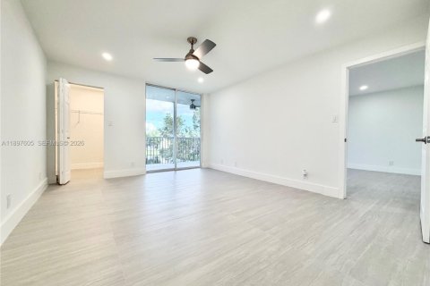 Copropriété à vendre à Lauderdale Lakes, Floride: 2 chambres, 93.09 m2 № 2023706 - photo 20