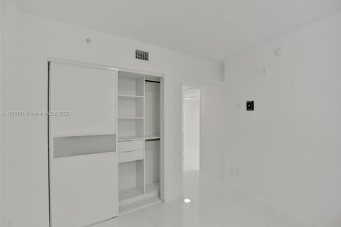 Купить кондоминиум в Майами-Бич, Флорида 2 спальни, 89м2, № 1895303 - фото 16