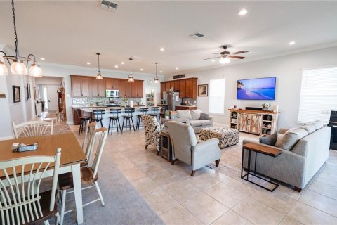 House in Winter Garden, Florida 3 bedrooms, 238.85 sq.m. № 1853658 - photo 15