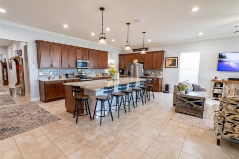 House in Winter Garden, Florida 3 bedrooms, 238.85 sq.m. № 1853658 - photo 9