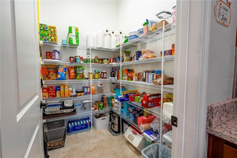 House in Winter Garden, Florida 3 bedrooms, 238.85 sq.m. № 1853658 - photo 13