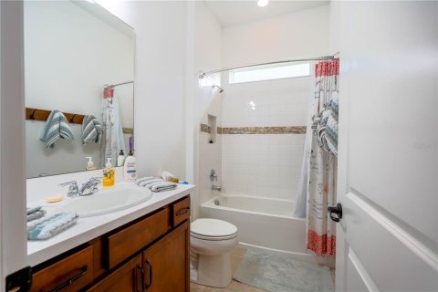 House in Winter Garden, Florida 3 bedrooms, 238.85 sq.m. № 1853658 - photo 24