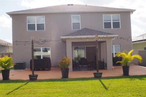 House in Haines City, Florida 5 bedrooms, 243.5 sq.m. № 2097419 - photo 7