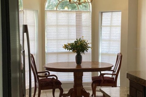 House in Orlando, Florida 3 bedrooms, 106.47 sq.m. № 2412582 - photo 5