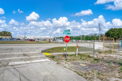 Propiedad comercial en venta en Sebring, Florida № 2152765 - foto 15