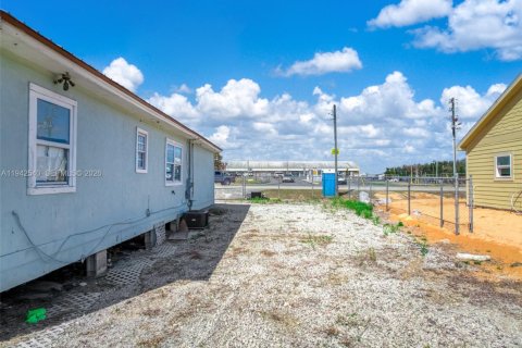 Propiedad comercial en venta en Sebring, Florida № 2152765 - foto 10