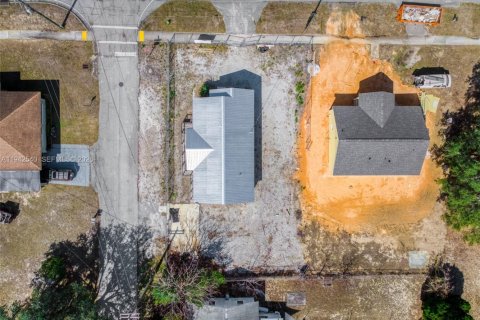 Propiedad comercial en venta en Sebring, Florida № 2152765 - foto 7