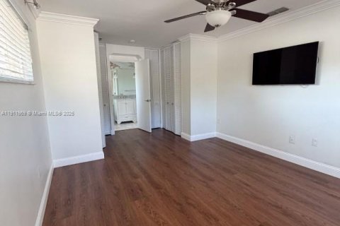 House in Port Charlotte, Florida 3 bedrooms, 157.19 sq.m. № 1968575 - photo 13