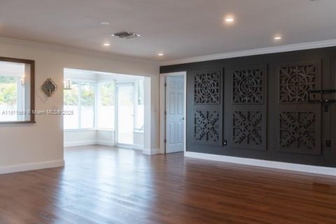 House in Port Charlotte, Florida 3 bedrooms, 157.19 sq.m. № 1968575 - photo 4