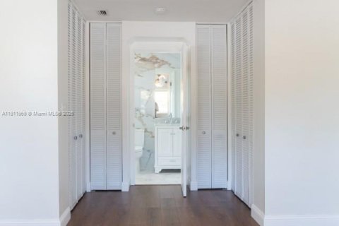 House in Port Charlotte, Florida 3 bedrooms, 157.19 sq.m. № 1968575 - photo 14