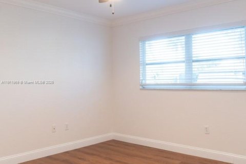 House in Port Charlotte, Florida 3 bedrooms, 157.19 sq.m. № 1968575 - photo 20