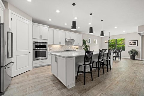 Купить виллу или дом в Сарасота, Флорида 8 комнат, 230.68м2, № 2396778 - фото 5