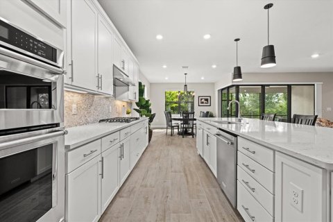 Купить виллу или дом в Сарасота, Флорида 8 комнат, 230.68м2, № 2396778 - фото 9