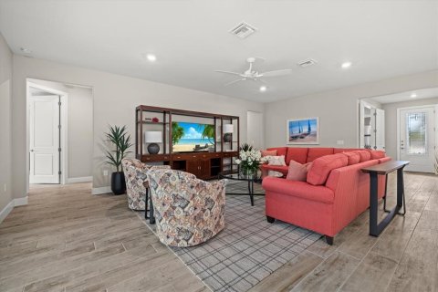 Купить виллу или дом в Сарасота, Флорида 8 комнат, 230.68м2, № 2396778 - фото 12