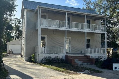 House in New Smyrna Beach, Florida 3 bedrooms, 159.79 sq.m. № 1799713 - photo 1