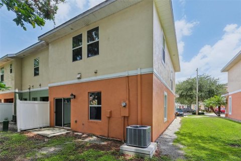 Townhouse in Plant City, Florida 3 bedrooms, 161 sq.m. № 1812842 - photo 27