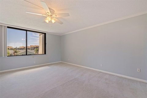 Condominio en venta en Gulfport, Florida, 3 dormitorios, 177.63 m2 № 1852526 - foto 30