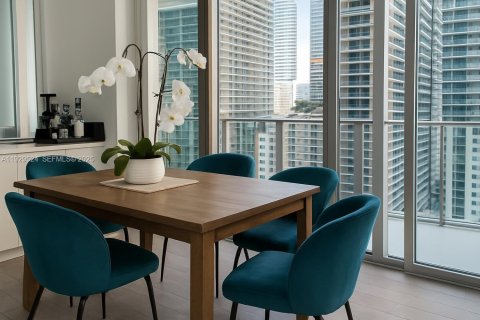 Copropriété à louer à Miami, Floride: 2 chambres, 102.1 m2 № 1988761 - photo 3