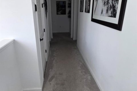 Villa ou maison à louer à West Palm Beach, Floride: 3 chambres, 214.14 m2 № 2087598 - photo 29