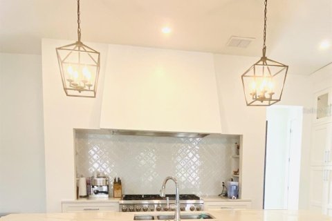 House in Orlando, Florida 4 bedrooms, 276.85 sq.m. № 1797206 - photo 16