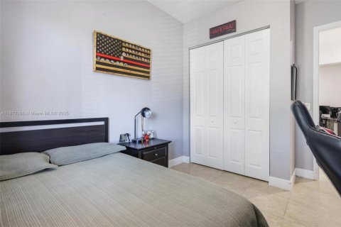 Villa ou maison à vendre à Miami, Floride: 4 chambres, 189.52 m2 № 1920286 - photo 27