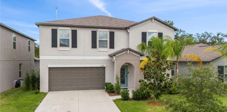 Villa ou maison à Riverview, Floride 4 chambres, 244.8 m2 № 2415099