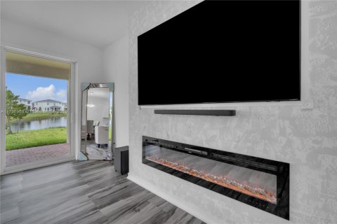 House in Port St. Lucie, Florida 3 bedrooms, 193.24 sq.m. № 1863498 - photo 4