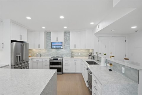 Condominio en venta en Belleair, Florida, 2 dormitorios, 130.34 m2 № 2258436 - foto 8