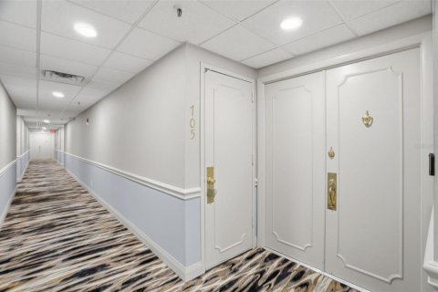 Condominio en venta en Belleair, Florida, 2 dormitorios, 130.34 m2 № 2258436 - foto 4