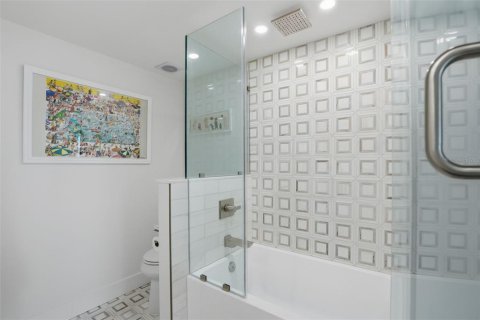 Condominio en venta en Belleair, Florida, 2 dormitorios, 130.34 m2 № 2258436 - foto 20