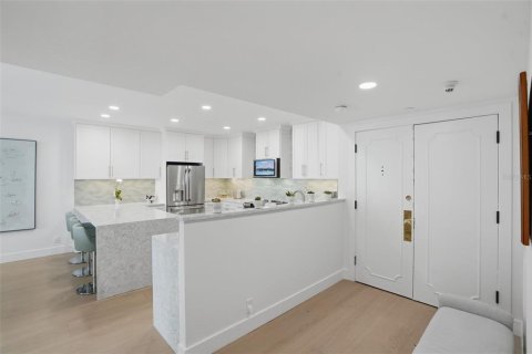 Condominio en venta en Belleair, Florida, 2 dormitorios, 130.34 m2 № 2258436 - foto 24