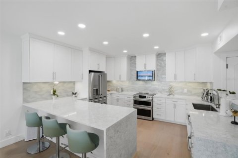Condominio en venta en Belleair, Florida, 2 dormitorios, 130.34 m2 № 2258436 - foto 11