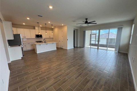 Villa ou maison à vendre à Haines City, Floride: 4 chambres, 192.77 m2 № 2411675 - photo 14