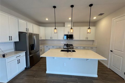 Villa ou maison à vendre à Haines City, Floride: 4 chambres, 192.77 m2 № 2411675 - photo 16