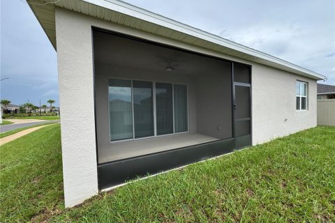 Villa ou maison à vendre à Haines City, Floride: 4 chambres, 192.77 m2 № 2411675 - photo 6
