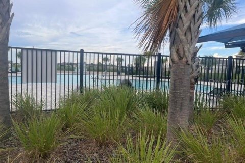 Villa ou maison à vendre à Haines City, Floride: 4 chambres, 192.77 m2 № 2411675 - photo 2