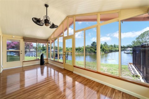 Villa ou maison à louer à Fruitland Park, Floride: 2 chambres, 153.29 m2 № 2150952 - photo 26