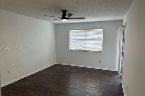 Condominio en venta en Homestead, Florida, 2 dormitorios, 96.62 m2 № 2076925 - foto 10