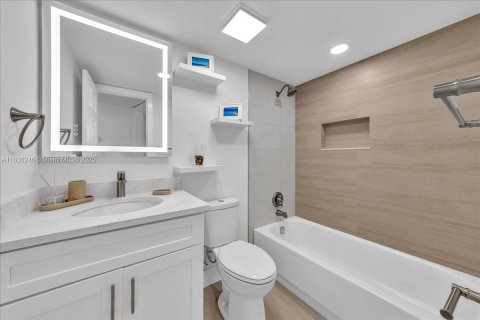 Copropriété à vendre à Tamarac, Floride: 2 chambres, 81.75 m2 № 1980662 - photo 20