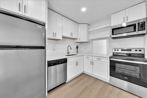 Condo à Tamarac, Floride, 2 chambres № 1980662