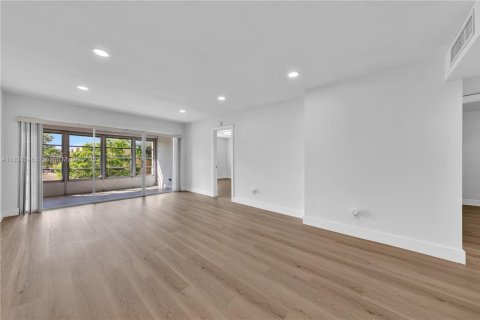 Copropriété à vendre à Tamarac, Floride: 2 chambres, 81.75 m2 № 1980662 - photo 10