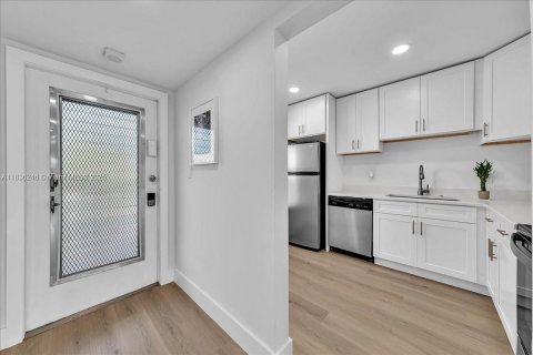 Copropriété à vendre à Tamarac, Floride: 2 chambres, 81.75 m2 № 1980662 - photo 2