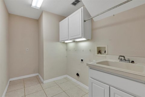 Villa ou maison à vendre à Orlando, Floride: 5 chambres, 299.98 m2 № 2388909 - photo 28